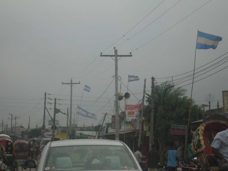 look at all the Argentina flags! these flags were all over Bangladesh showing support for the fav World Cup team.  Pretty remarkable open-mindedness considering I've never seen non-US flags in the US
