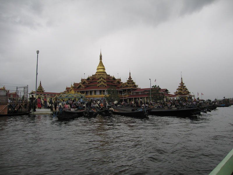 the Phaung Daw U Pagoda on Inle lake. thousands of people thronged here to pray to the 5th Buddha who stays in the pagoda while the the other 4 travel to the monasteries on the lake to bless them during the festival period
