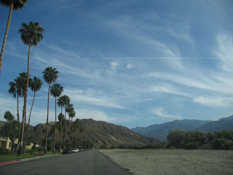 palm springs - people live with views like this
