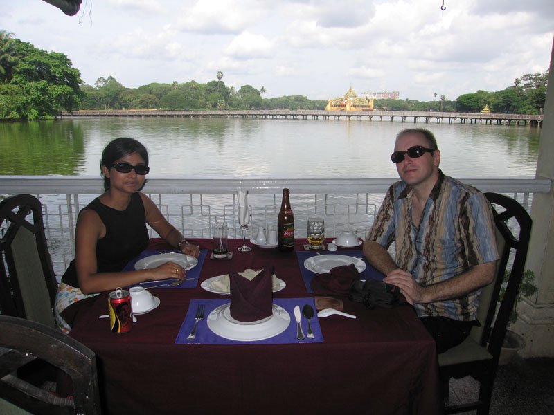 a perfect spot to relax.  the big golden peacock structure in the back on the other side of the lake is another floating restaurant
